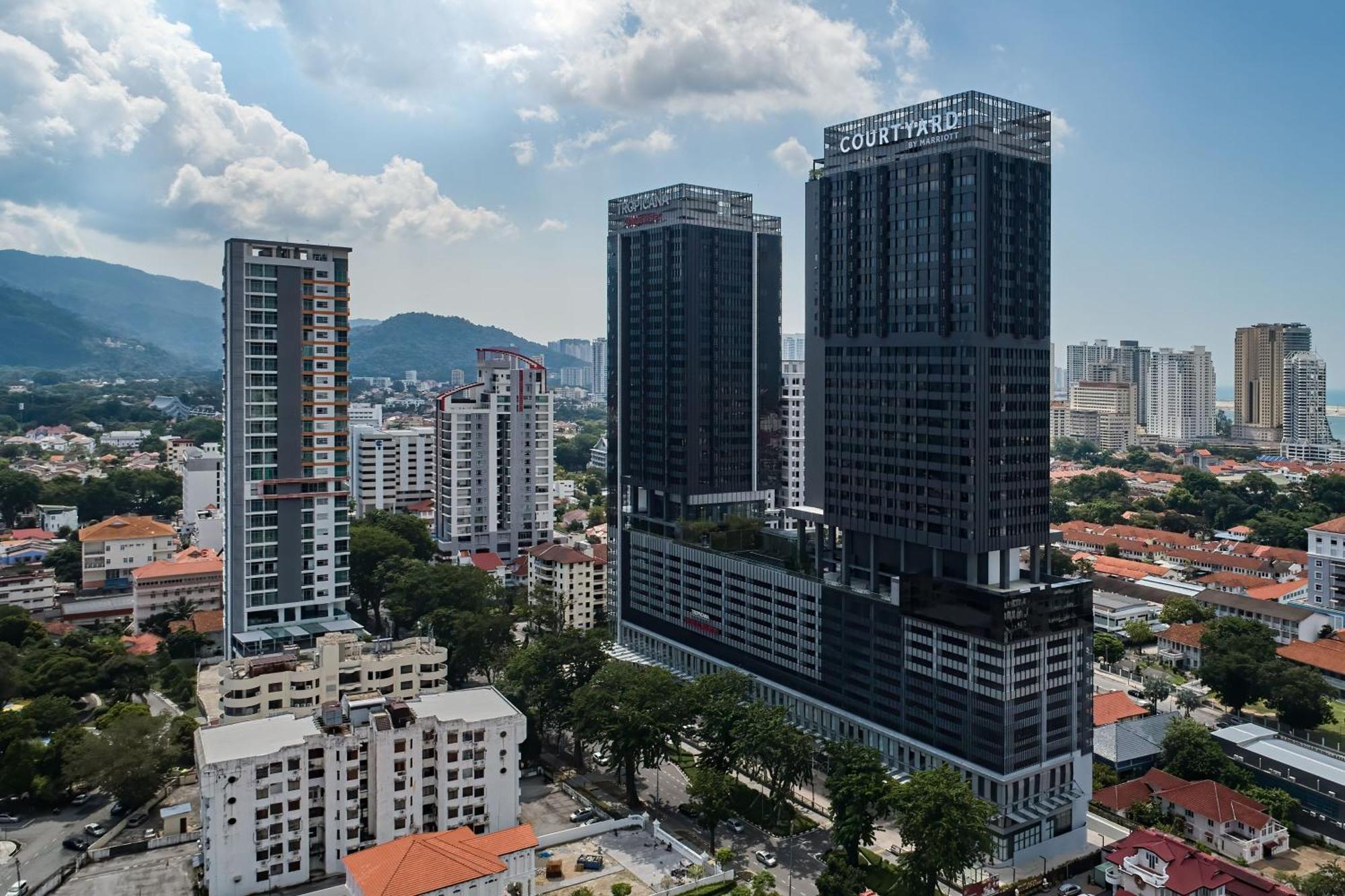 Courtyard By Marriott Penang Hotel George Town Exterior photo